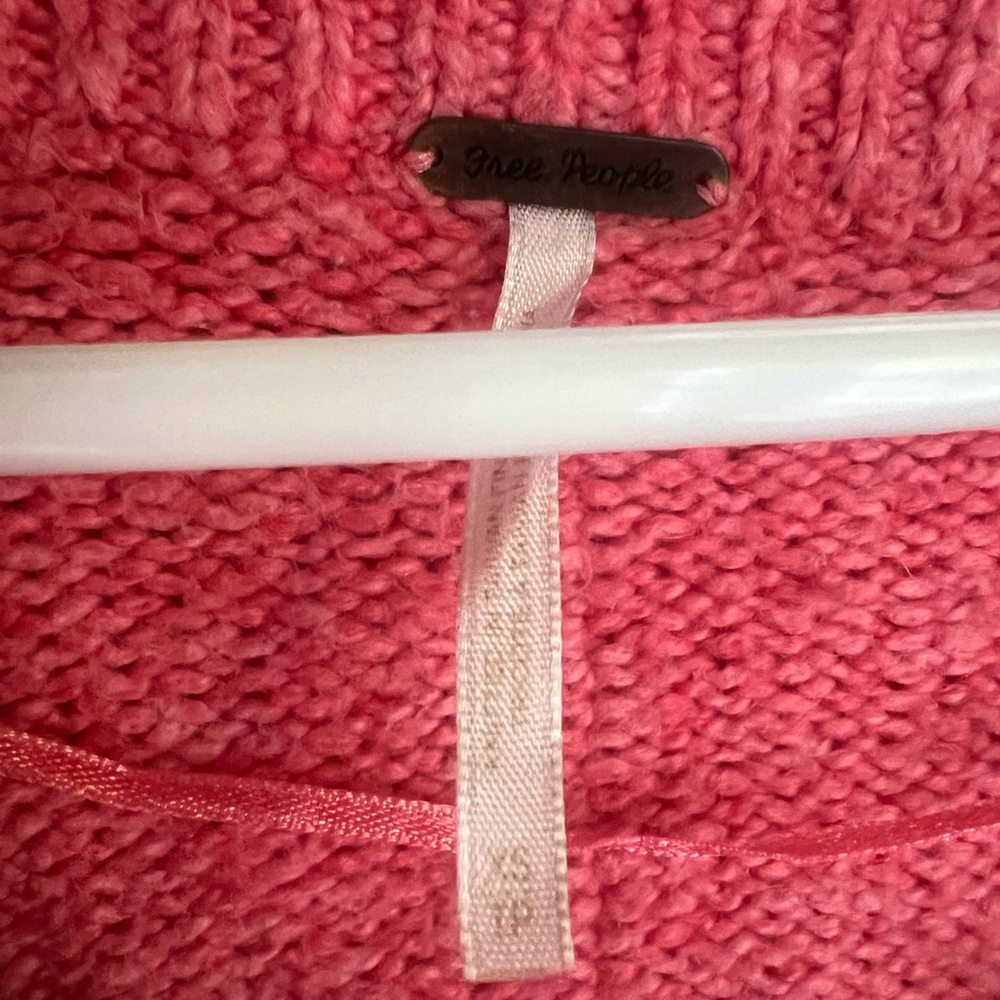 Free People Sweater - Picture 4 of 4